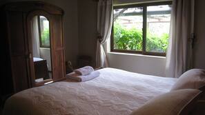 Rollaway beds, free WiFi