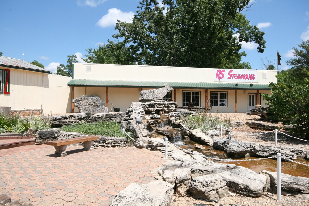 Eagle's Landing River Resort in Eminence Best Rates & Deals on Orbitz