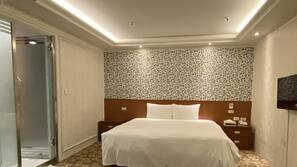Down comforters, blackout drapes, free WiFi, bed sheets