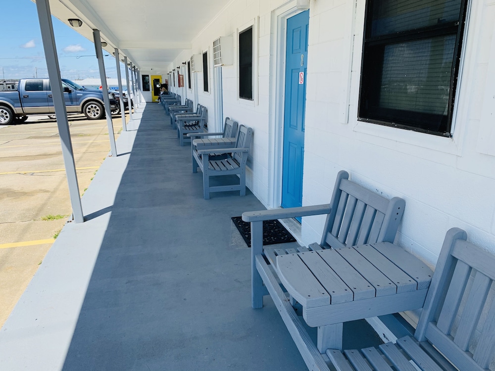 Sand Dollar Motel in Morehead City Best Rates & Deals on