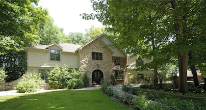 The Roost Bed and Breakfast