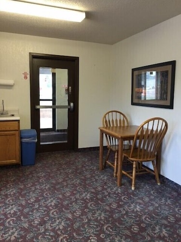 Clarion Hometown Inn Clarion 2018 Reviews Hotel Booking