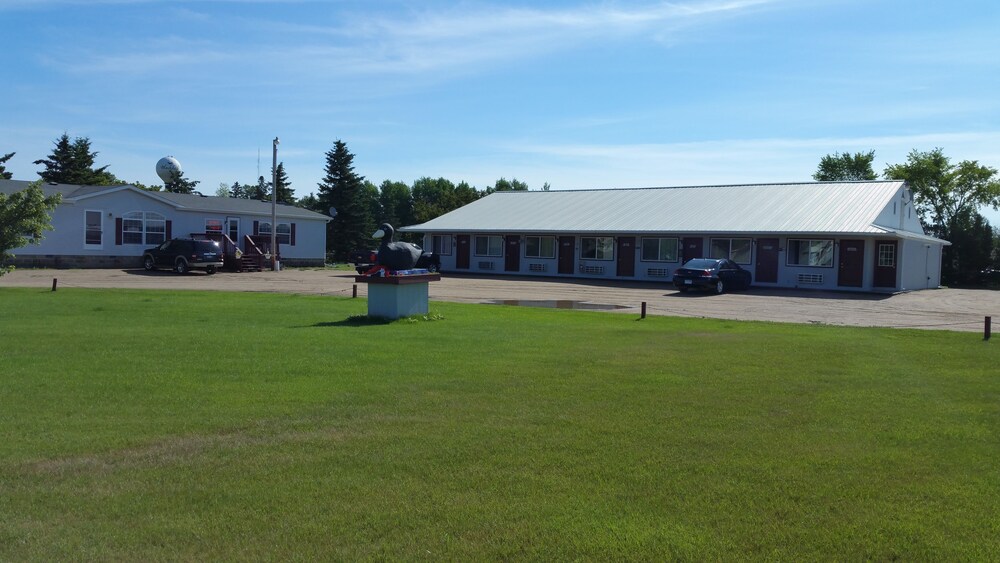 Front of property, Drake Motel