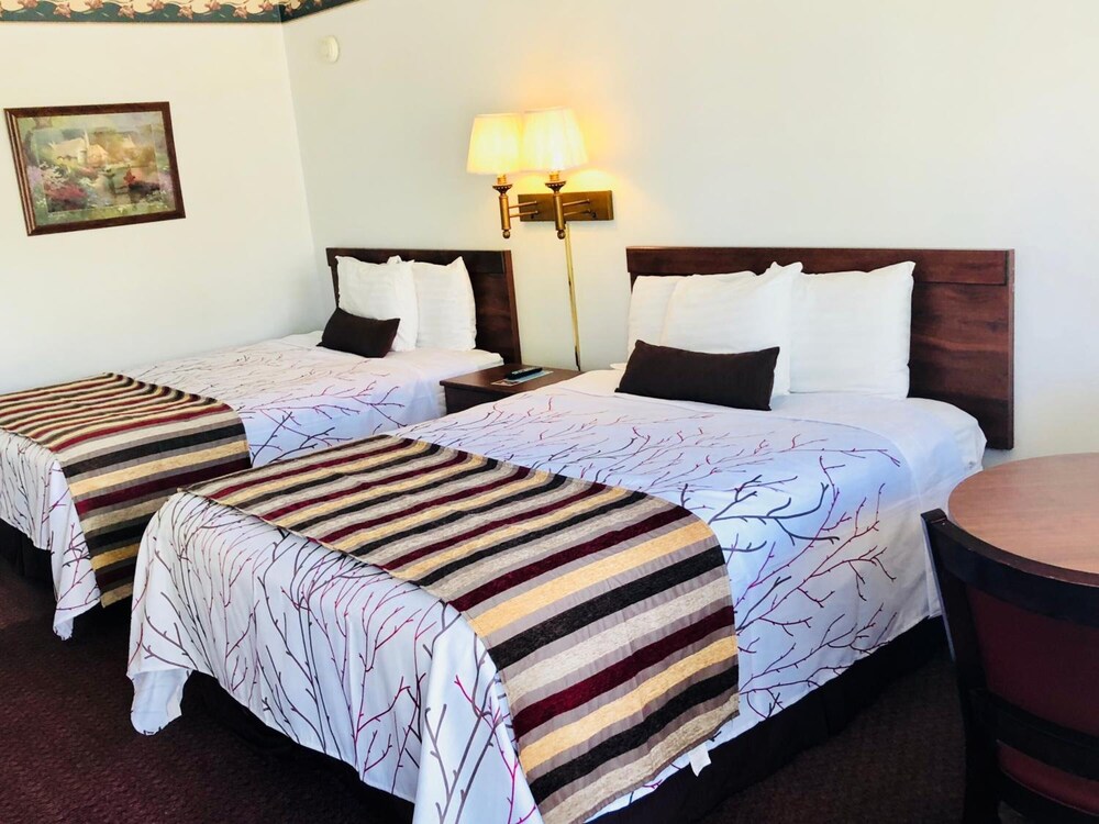 Chaparral Motor Inn in Burlington Best Rates & Deals on Orbitz