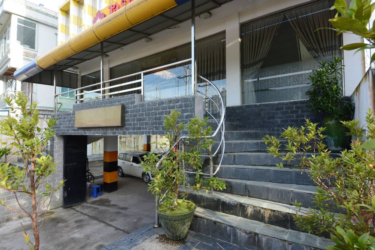 Jasmine Hotel In Yangon Myanmar Expedia