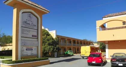 Hotel Maria Luisa Inn & Suites