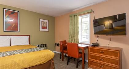 Town Motel