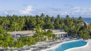 2 outdoor pools, pool umbrellas, pool loungers