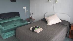 Premium bedding, free cots/infant beds, free WiFi
