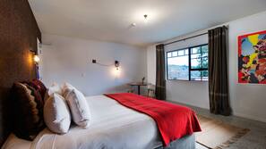 Soundproofing, free WiFi, linens