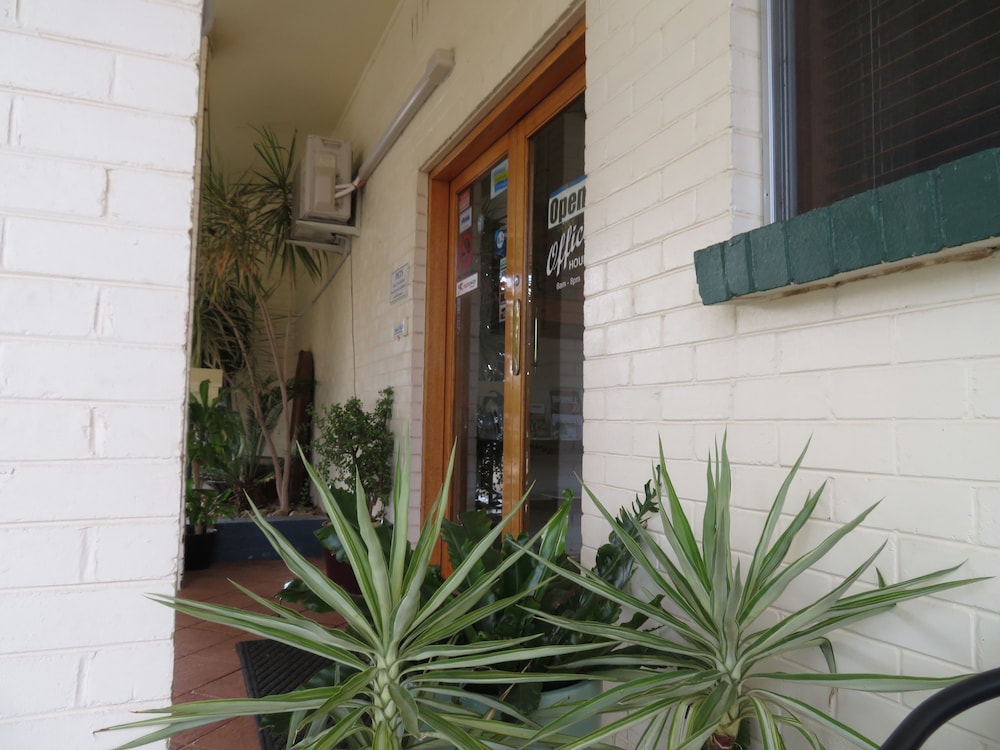 Bishops Lodge Narrandera