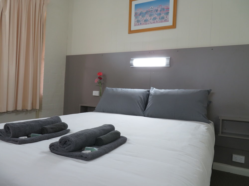 Bishops Lodge Narrandera
