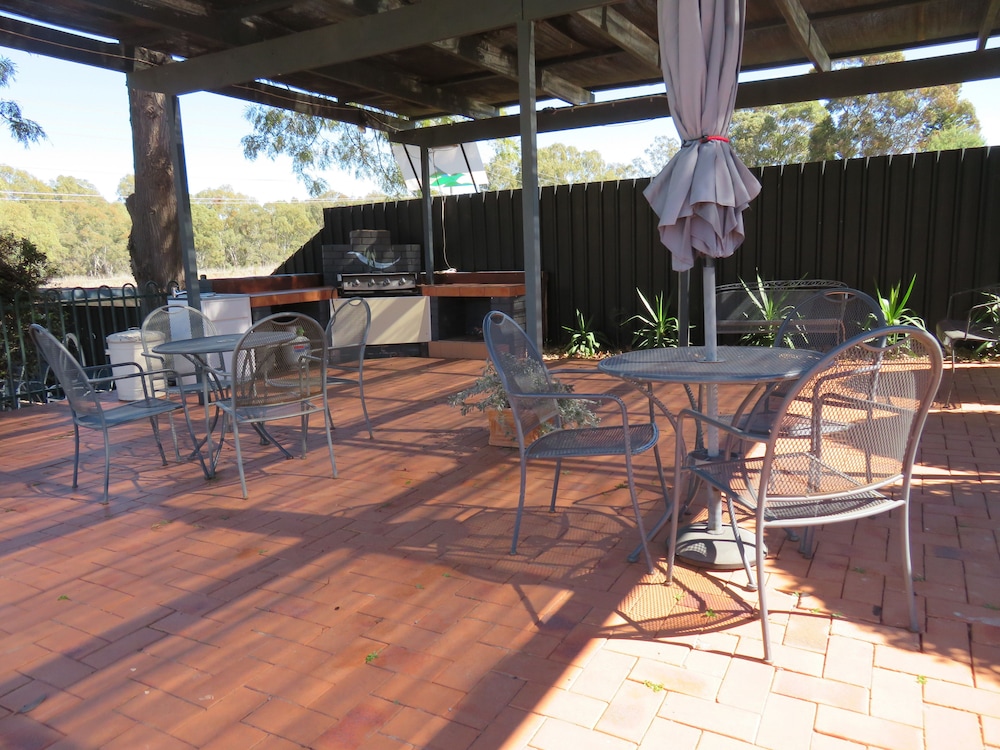 Bishops Lodge Narrandera