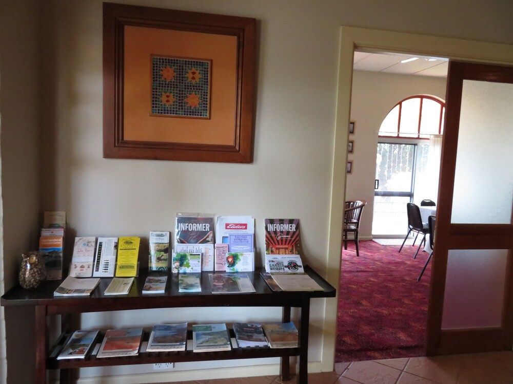 Bishops Lodge Narrandera
