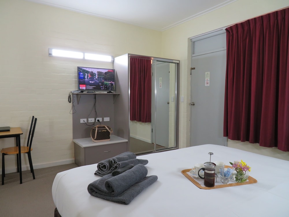 Bishops Lodge Narrandera