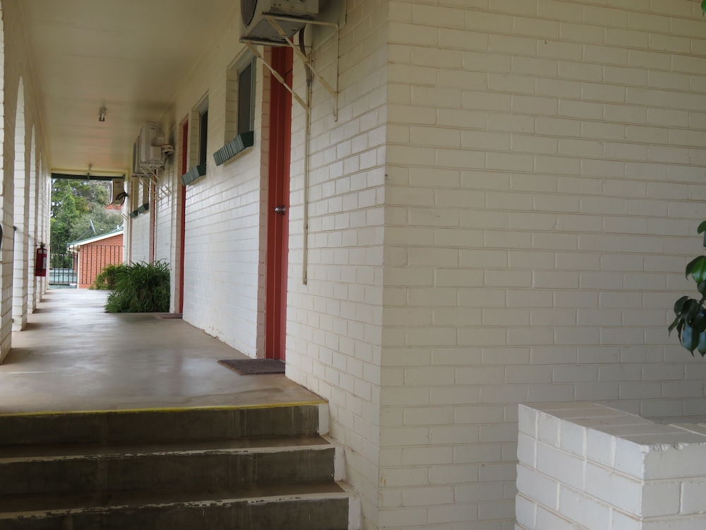 Bishops Lodge Narrandera