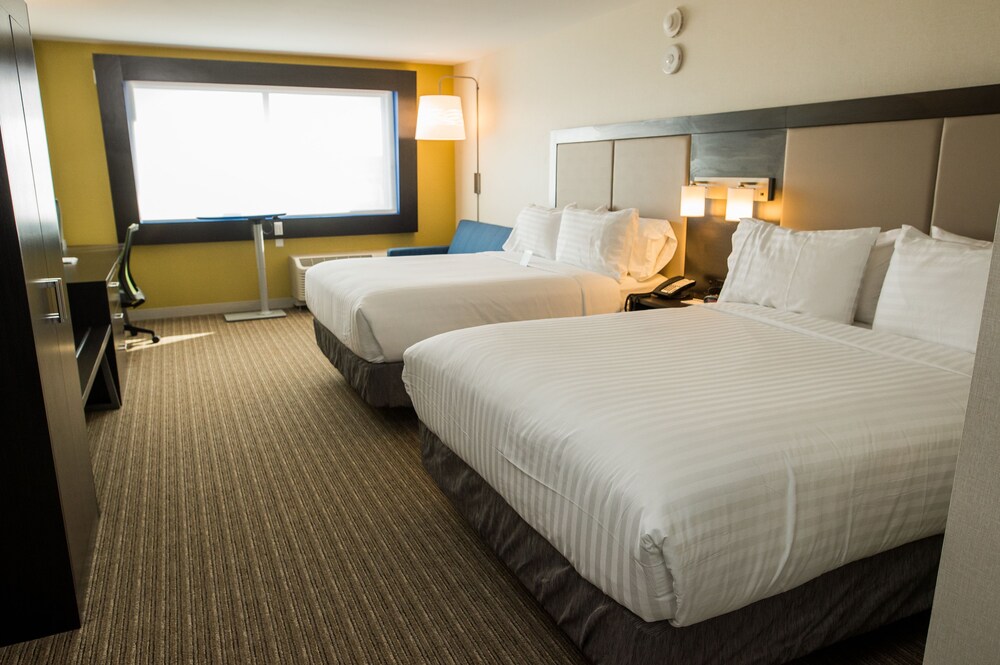 Holiday Inn Express & Suites Marietta, an IHG Hotel