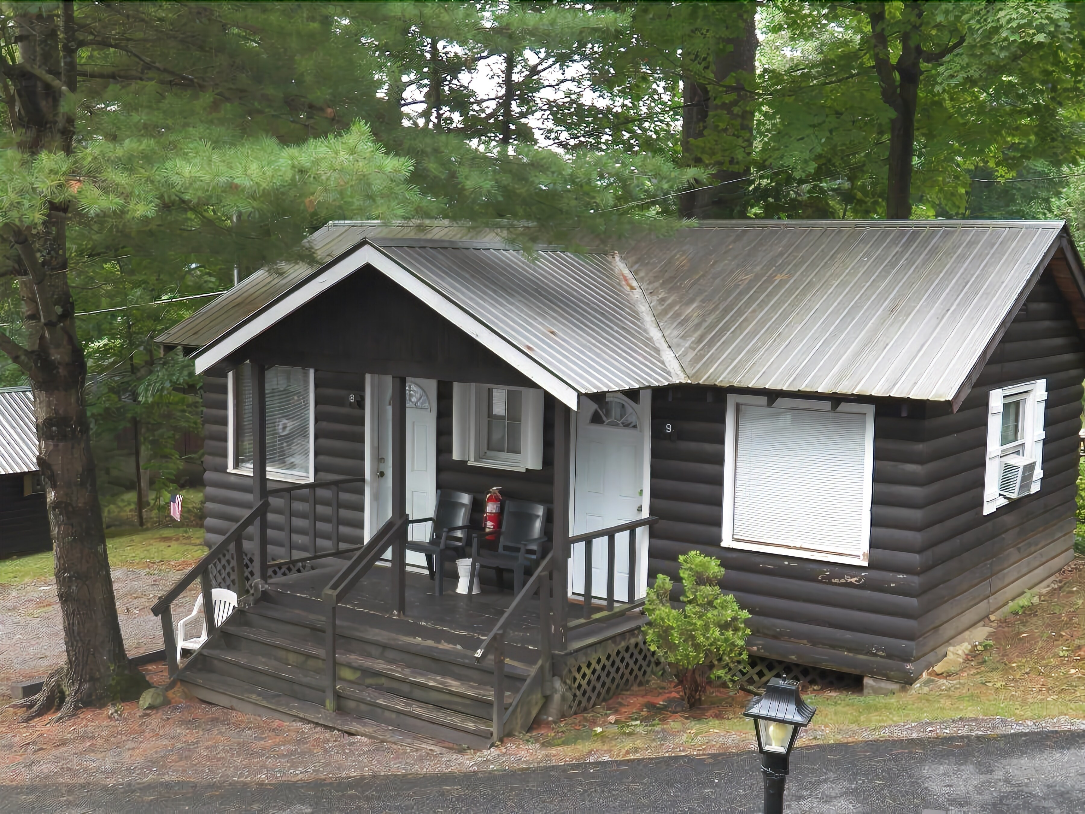 Lake George Bear S Den In Lake George Ny Expedia