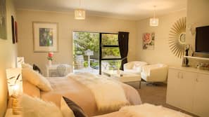Individually furnished, iron/ironing board, free WiFi, linens