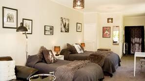 Individually furnished, iron/ironing board, free WiFi, linens