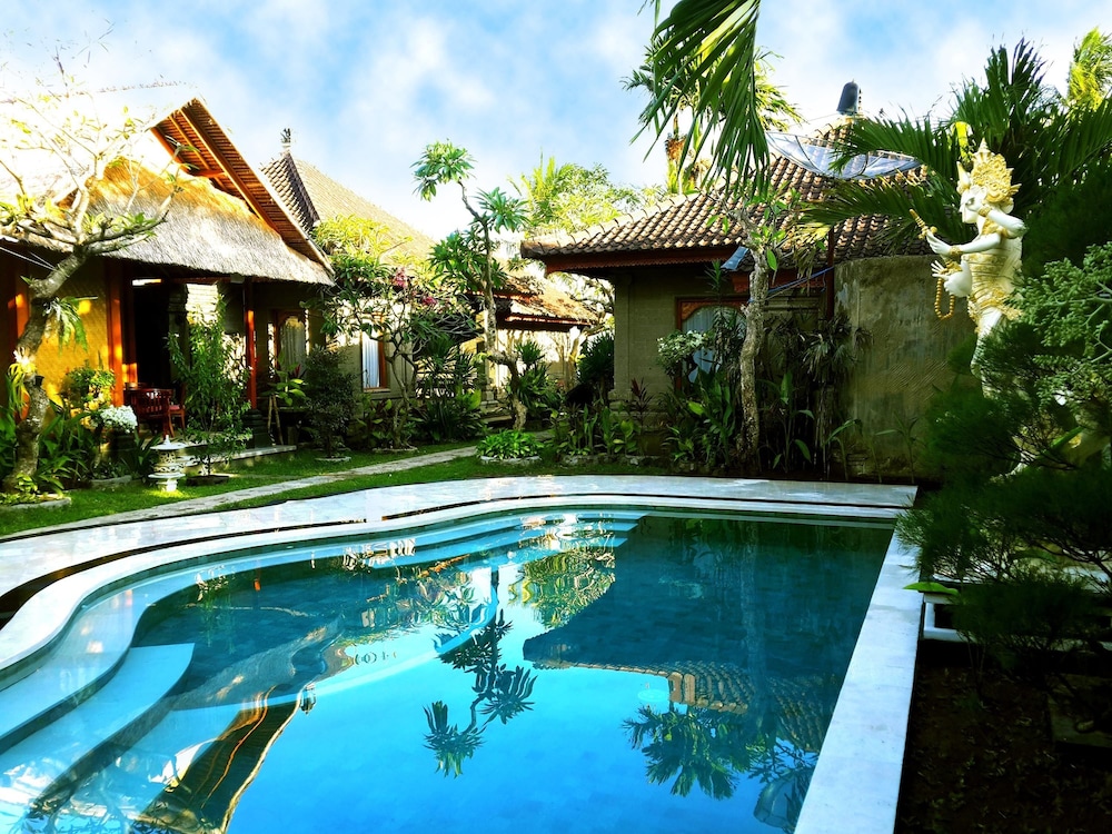 Promo [75% Off] Bungalow Geringsing Candidasa Indonesia | Hotel U