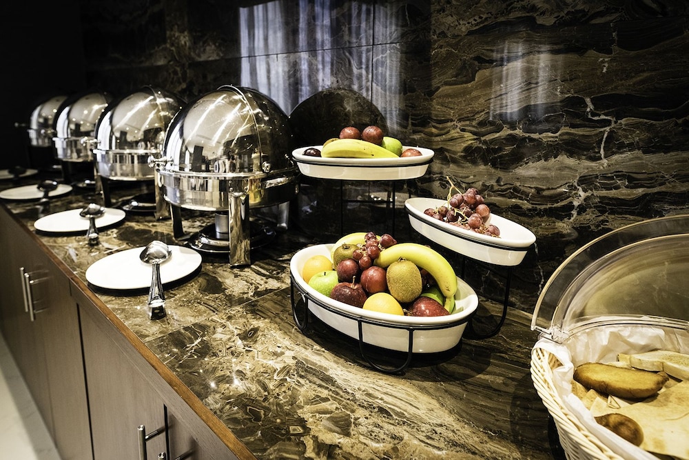 Foto - Emirates Plaza Hotel