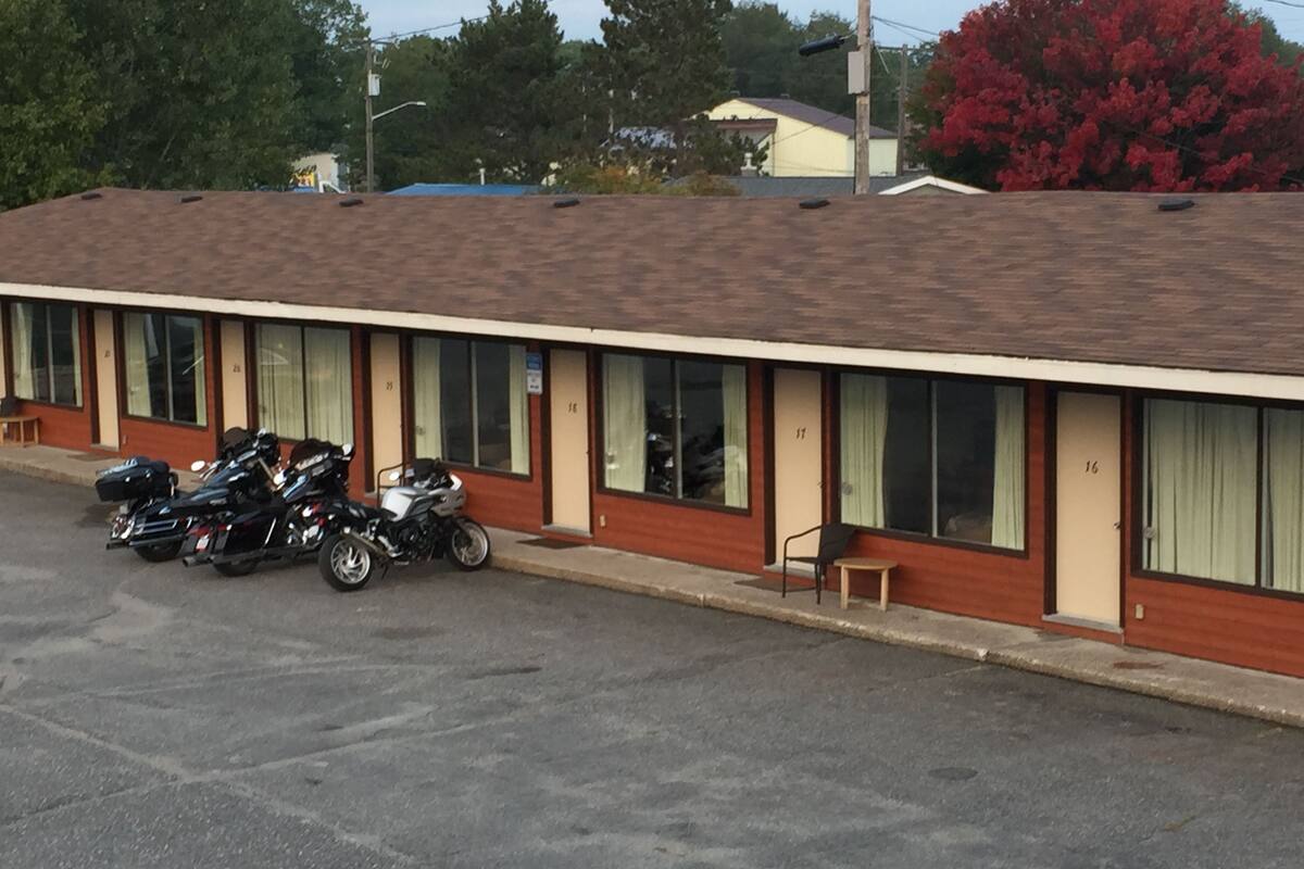 Northshore Wayside Inn Ontario Canada North Shore Wayside Inn: 2020 Pictures, Reviews, Prices & Deals