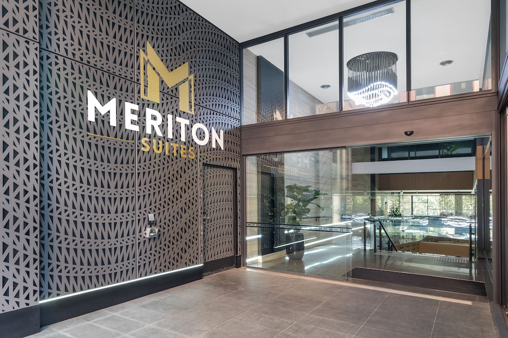 Meriton Suites North Sydney