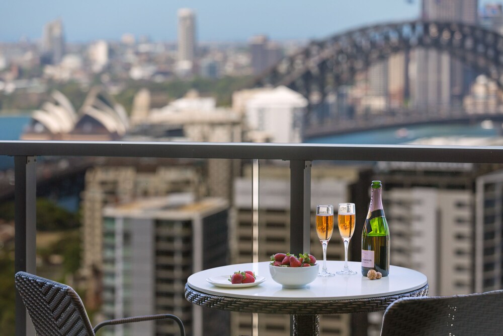 Terrace/patio, Meriton Suites North Sydney