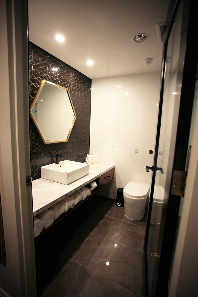 Ellen Hotel