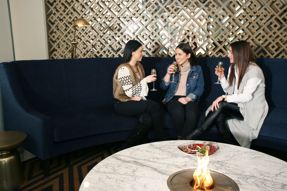 Ellen Hotel