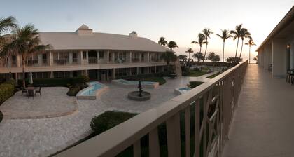 Dover House Resort