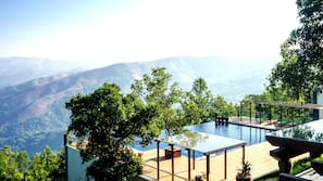 Outdoor pool, an infinity pool
