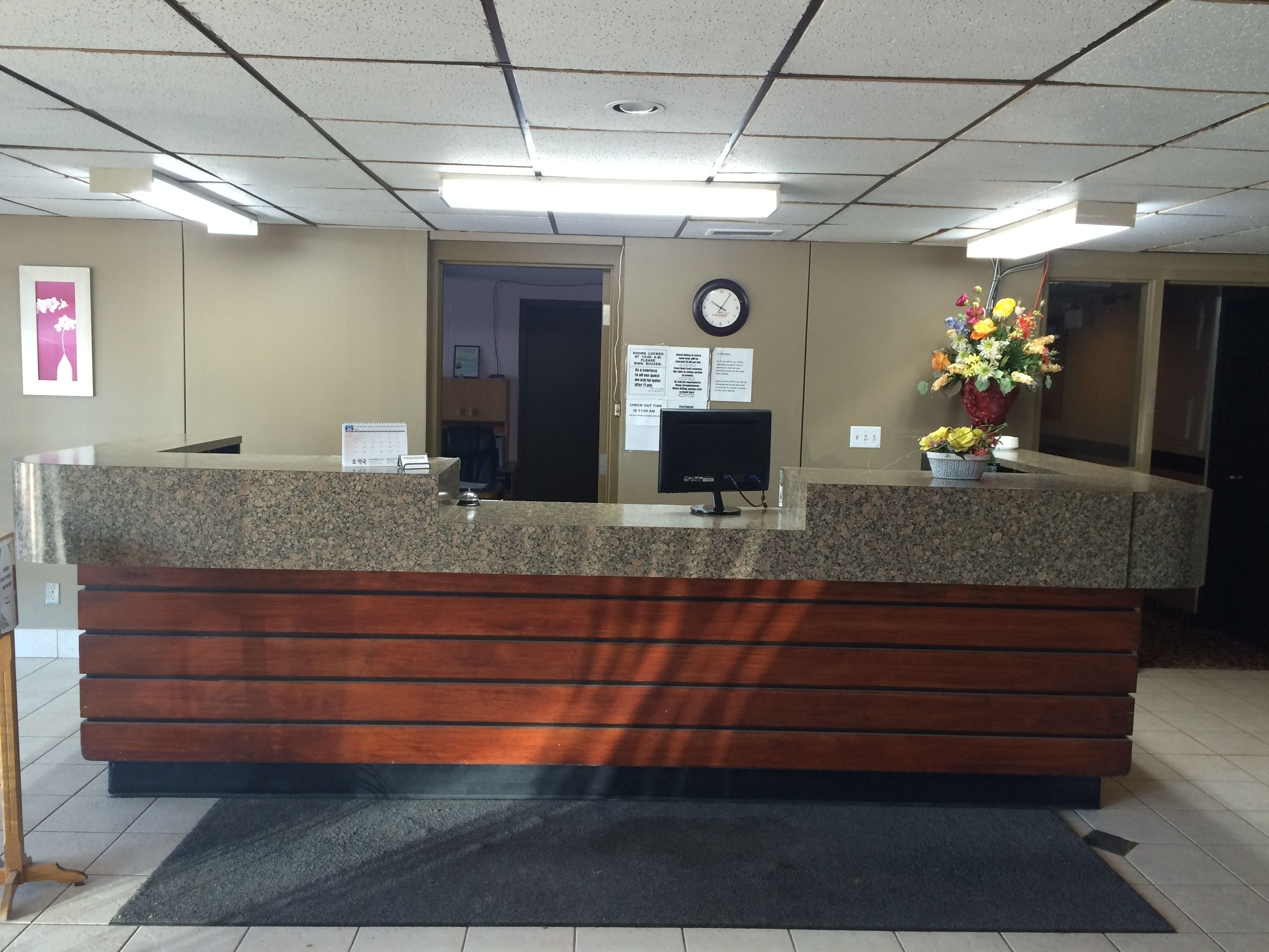 Midtown Motor Inn in Bonnyville, Canada