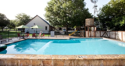 Gruene Cottages