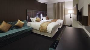 Premium bedding, desk, free WiFi, linens