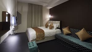 Premium bedding, desk, free WiFi, linens