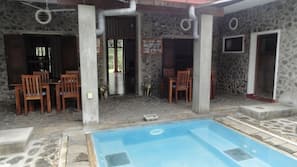 Piscine extérieure