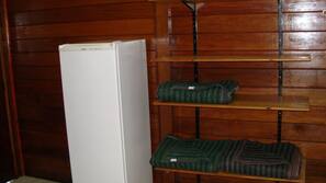 Cortinas blackout, ferros/tábuas de passar roupa