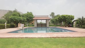 Seasonal outdoor pool