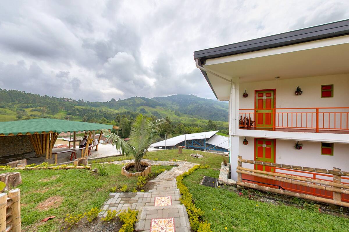 viajero salento hostel precios