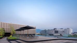 Outdoor pool, pool umbrellas