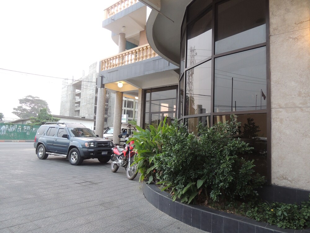 Bella Casa Hotel, Monrovia 91 Room Prices & Reviews Travelocity