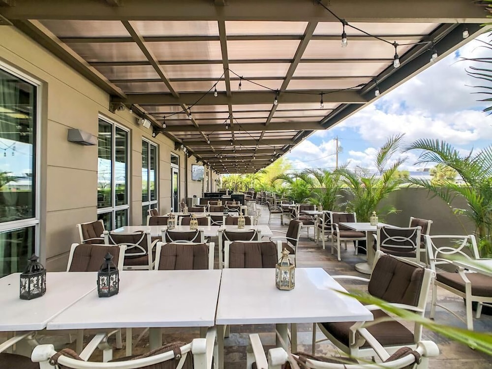 Wingate By Wyndham Miami Airport