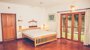 Premium bedding, in-room safe, desk, blackout curtains