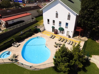 Branson King Resort and Suites