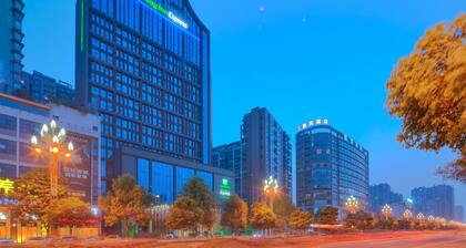 Holiday Inn Express Leshan City Square, an IHG Hotel