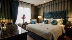 Minibar, in-room safe, desk, blackout curtains