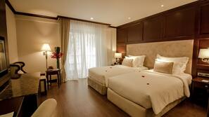 Minibar, in-room safe, desk, blackout curtains