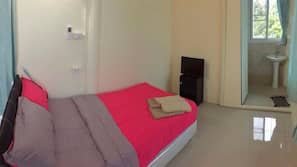 Rollaway beds, free WiFi
